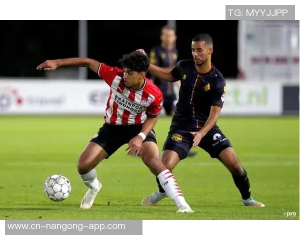 坎布尔与特尔斯达的激烈对决揭示了荷乙联赛的竞争魅力与球队实力的较量